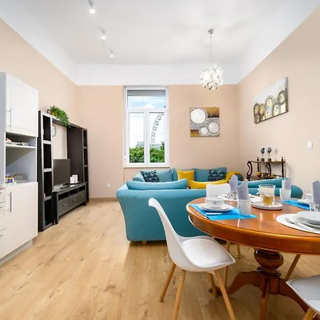 Ja18 Downtown Pearl - 2 Bedroom Budapeste