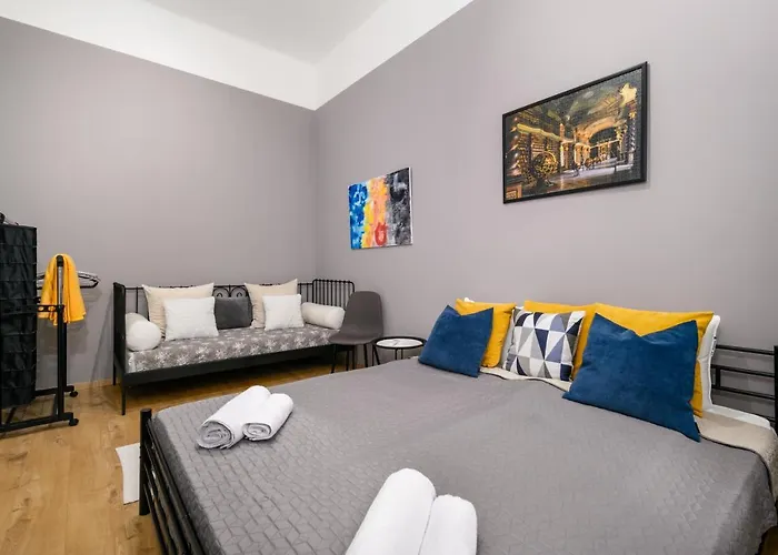 Ja18 Downtown Pearl - 2 Bedroom *