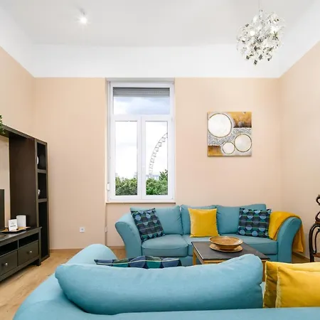 Ja18 Downtown Pearl - 2 Bedroom Apartment *