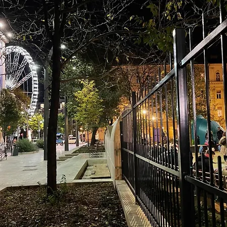 Ja18 Downtown Pearl - 2 Bedroom * Budapesta