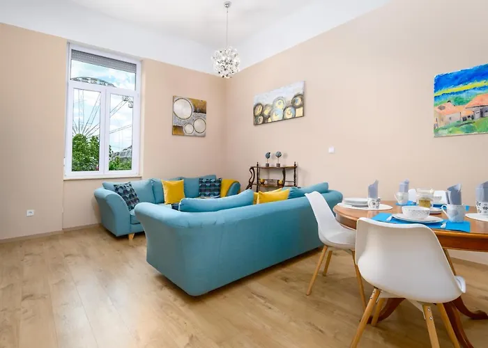 Ja18 Downtown Pearl - 2 Bedroom Apartmán *